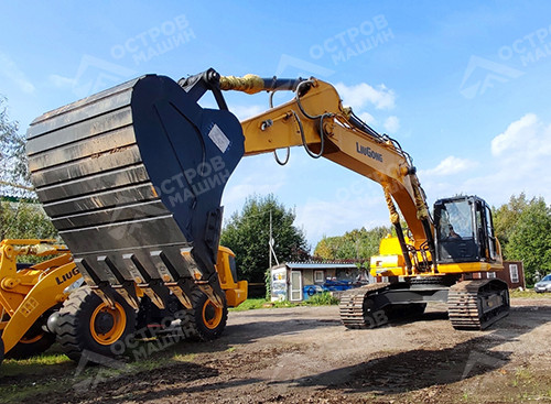 Экскаватор LiuGong CLG933E гусеничный (32 тонны)