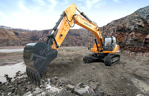 Экскаватор LiuGong CLG933E гусеничный (32 тонны)