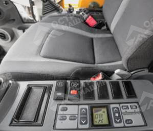 Экскаватор LiuGong CLG933E гусеничный (32 тонны)