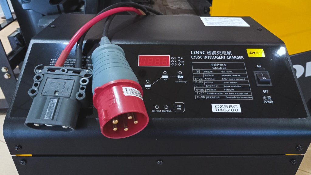 Зарядное устройство электропогрузчиков LiuGong