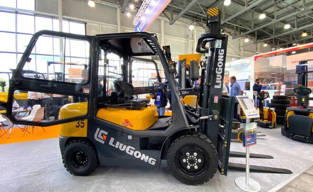 Дизельный вилочный погрузчик LiuGong CPCD35