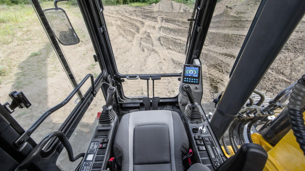 Кабина экскаватора LiuGong CLG925E