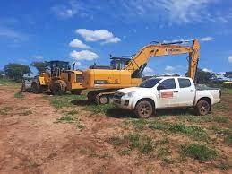 Экскаватор и погрузчик LiuGong