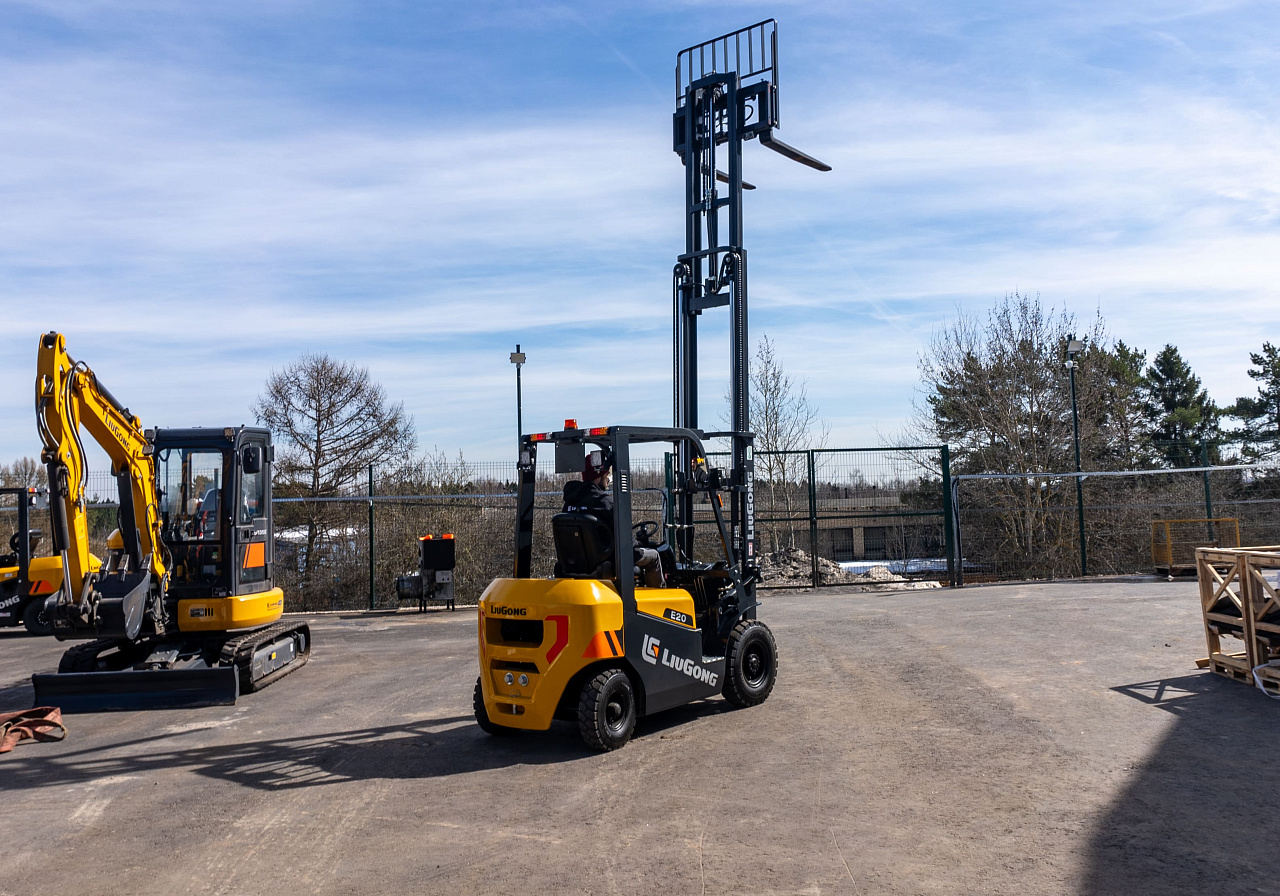 Дизельный вилочный погрузчик LiuGong CPCD20Е (2 тонны)