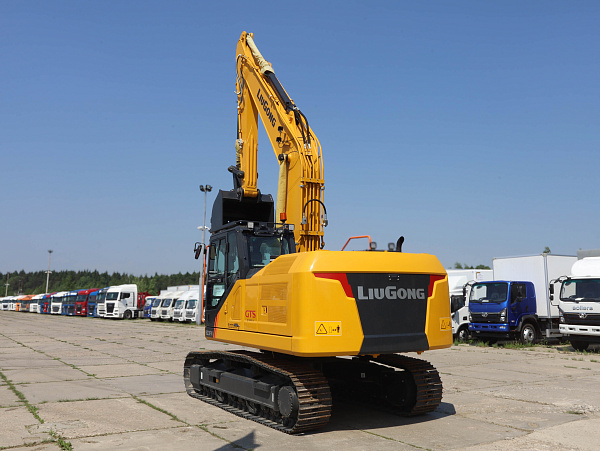 Экскаватор гусеничный LiuGong CLG923FN (23 тонны)