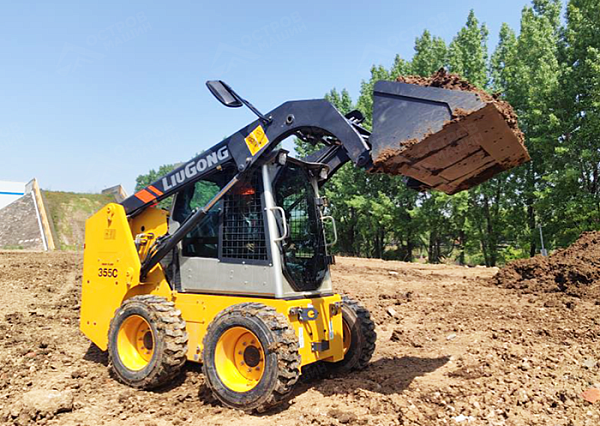 Мини-погрузчик LiuGong CLG355С