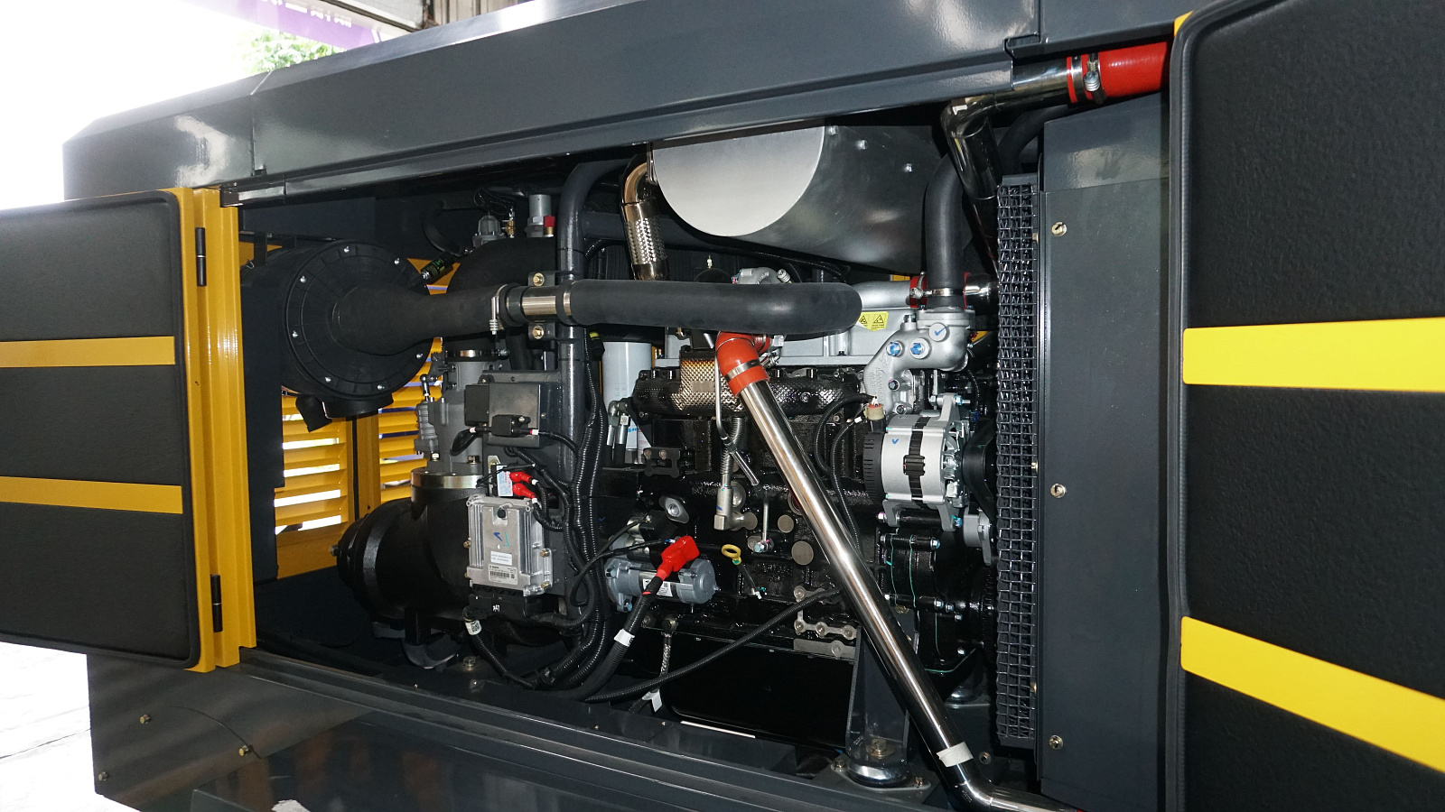 Распродажа дизельных винтовых компрессоров LiuGong со скидкой 30%: надёжная техника по выгодной цене