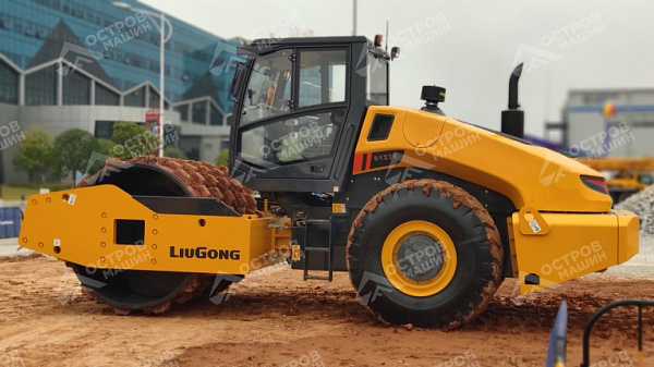 Каток грунтовый одновальцовый CLG6122E (задний привод) 28/33 Гц