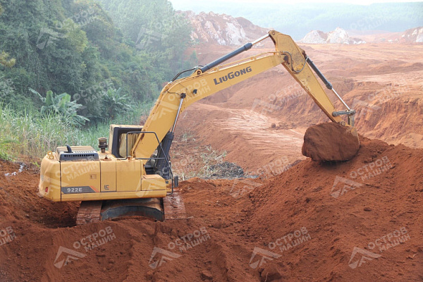 Экскаватор гусеничный LiuGong CLG922E (22 тонны)