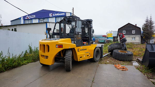 Дизельный вилочный погрузчик LiuGong CLG2080H (8 тонн)