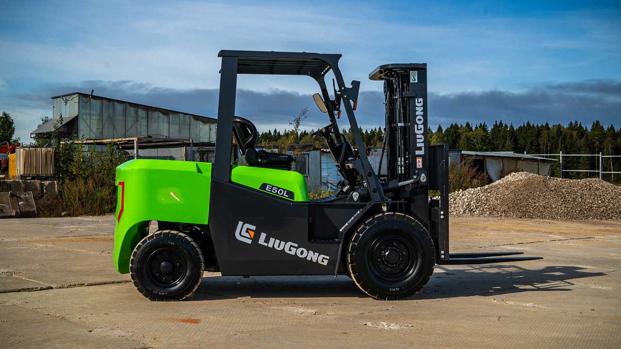 Электрический вилочный погрузчик LiuGong CPD50L-EM (5 тонн)