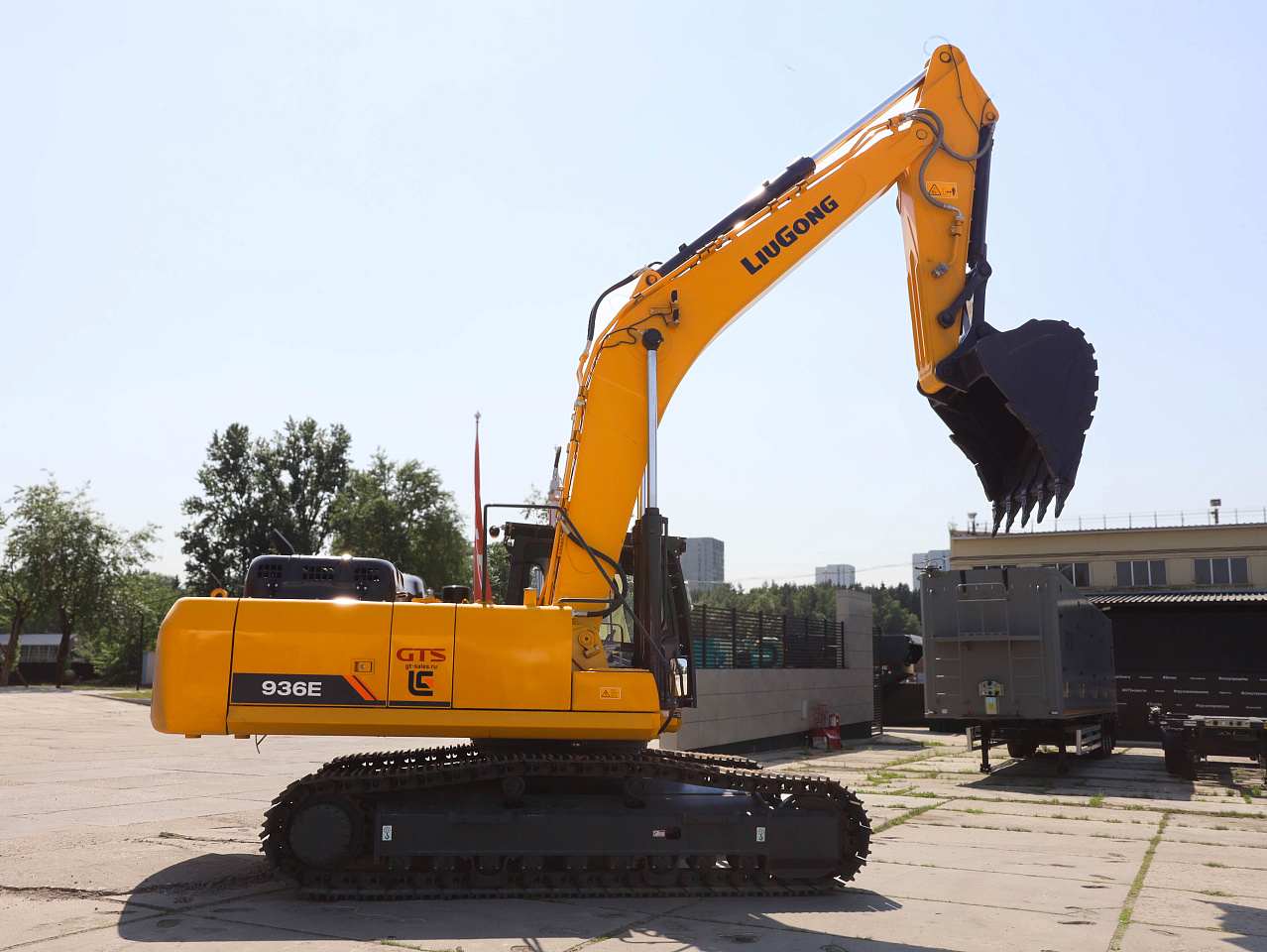 Экскаватор LiuGong CLG936E гусеничный (35 тонн)