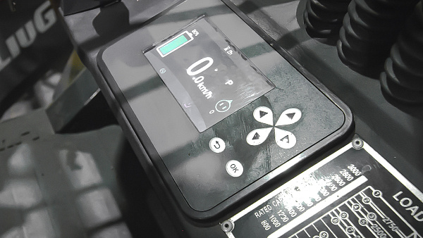 Электрический вилочный погрузчик LiuGong CLGA30-S (3 тонны)