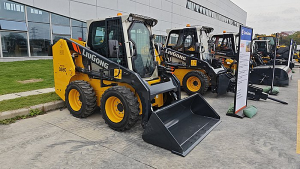 Мини-погрузчик LiuGong CLG355С