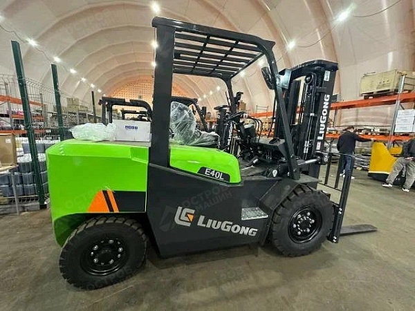 Электрический вилочный погрузчик LiuGong CPD40L-EM (4 тонны)