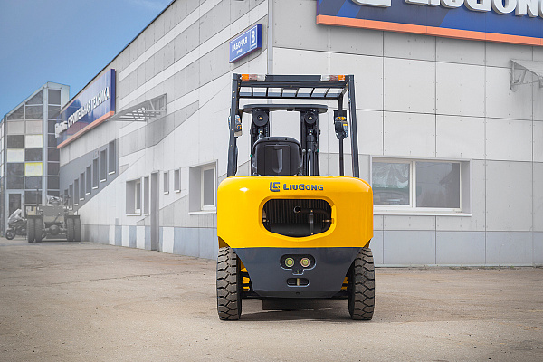 Дизельный вилочный погрузчик LiuGong CPCD50 (5 тонн)
