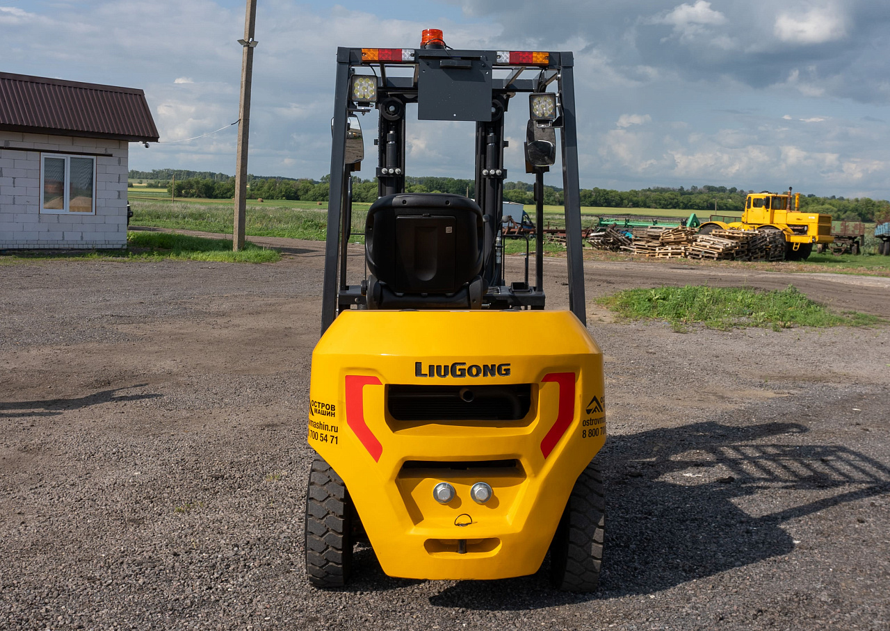 Дизельный вилочный погрузчик LiuGong CPCD25Е (2,5 тонны)