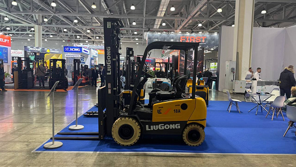 Электрический вилочный погрузчик LiuGong CLG2018A-S (1,8 тонны)