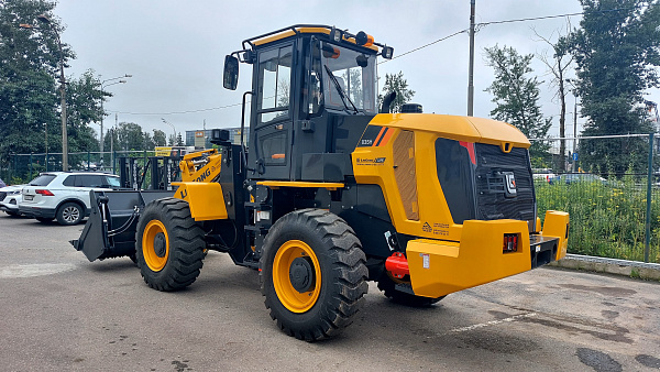 Фронтальный погрузчик LiuGong CLG835H (3,5 тонн)