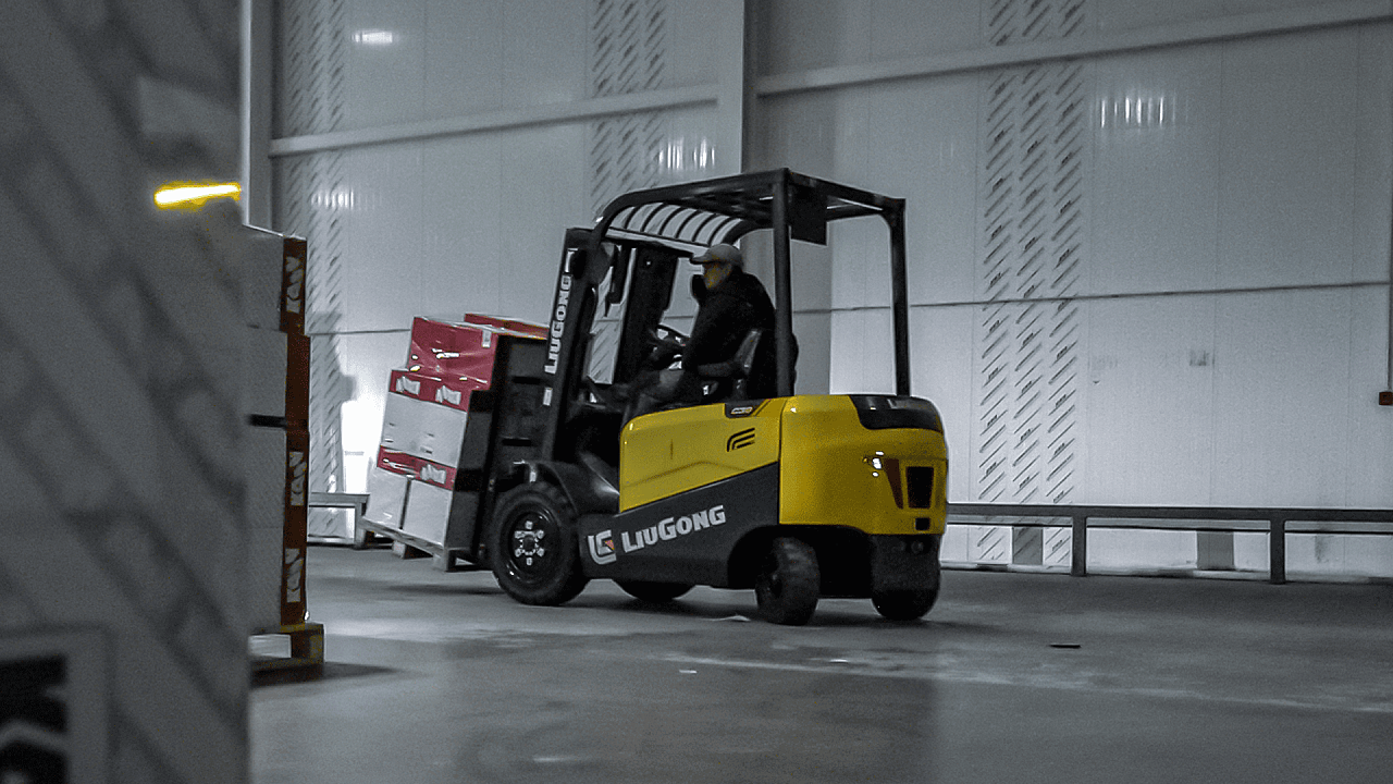 Электрический вилочный погрузчик LiuGong CLGA30-S (3 тонны)