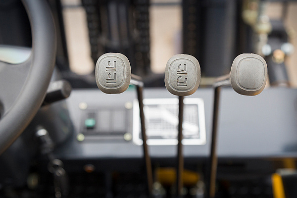 Дизельный вилочный погрузчик LiuGong CPCD50 (5 тонн)