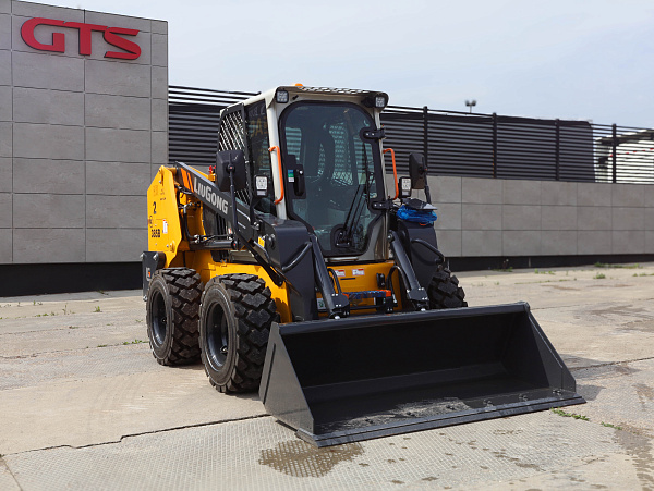 Мини-погрузчик LiuGong CLG385B MAX