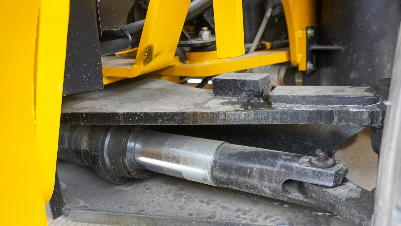 Дизельный вилочный погрузчик LiuGong CLG2050H (5 тонн)