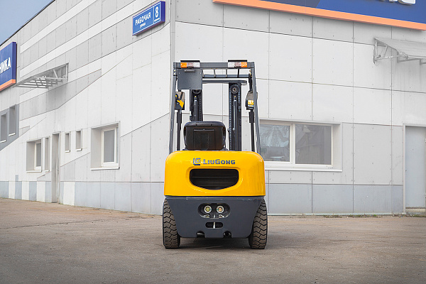 Дизельный вилочный погрузчик LiuGong CPCD30 Xinchai (3 тонны)