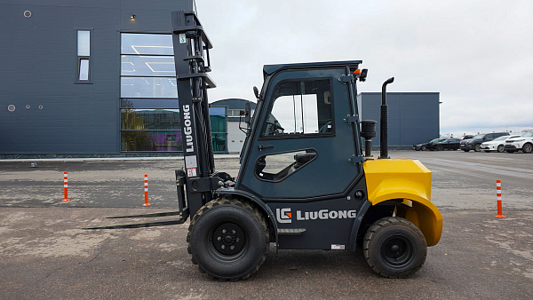 Дизельный вилочный погрузчик LiuGong CLG2035H-R (3,5 тонны)
