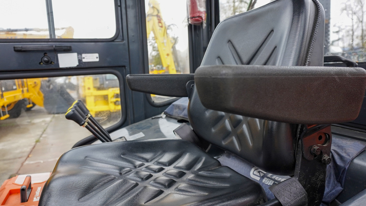 Дизельный вилочный погрузчик LiuGong CLG2080H (8 тонн)