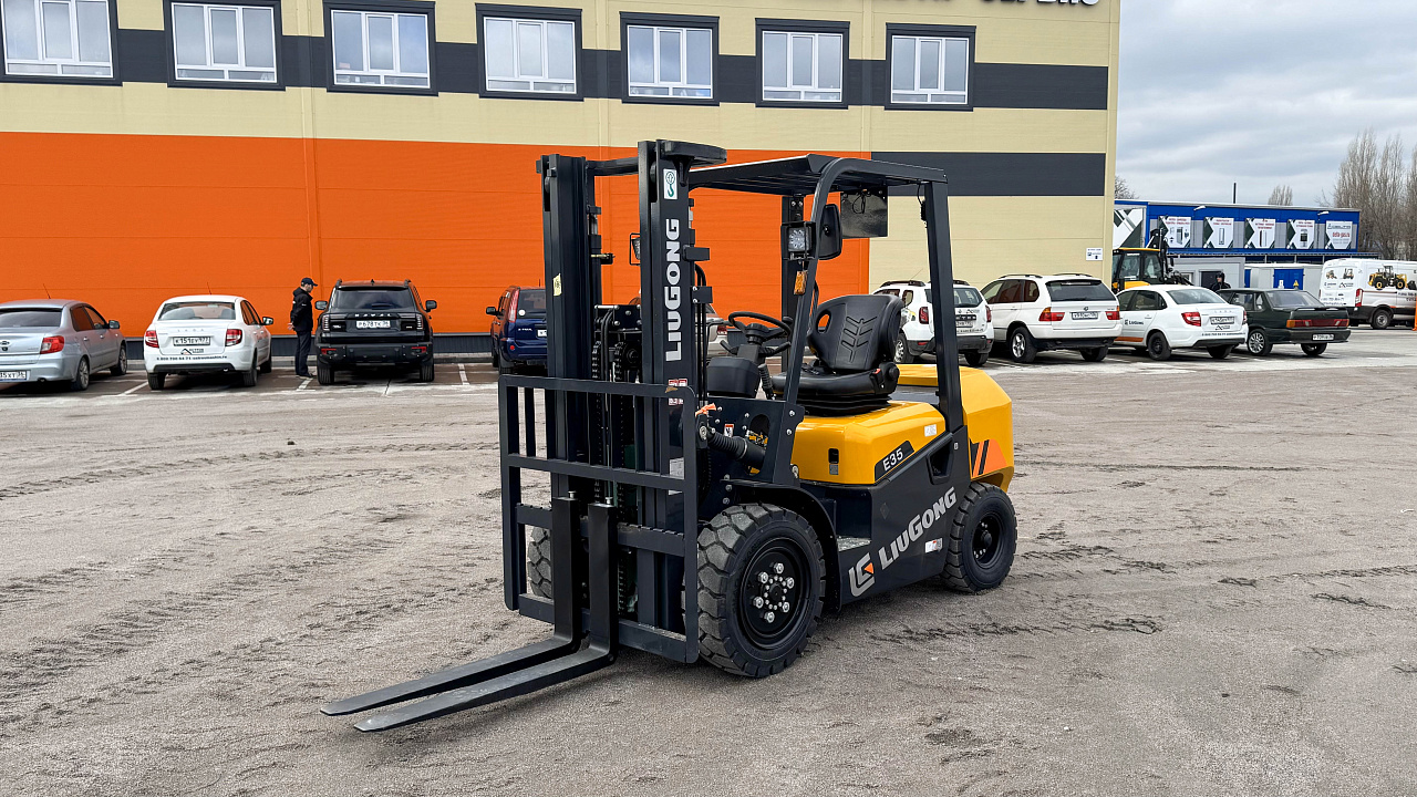 Дизельный вилочный погрузчик LiuGong CPCD35Е (3,5 тонны)