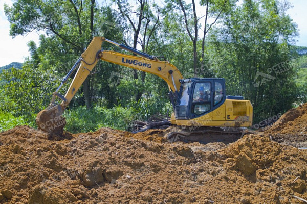 Экскаватор LiuGong CLG915E гусеничный (13 тонн)