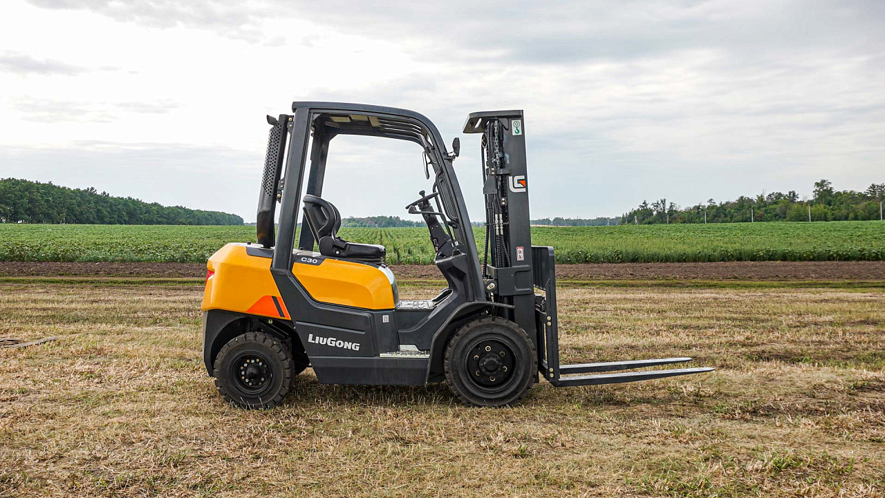 Дизельный вилочный погрузчик LiuGong CLG2030H (3 тонны)