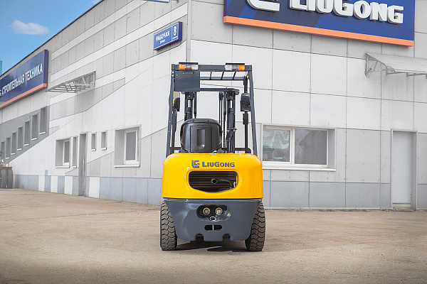Дизельный вилочный погрузчик LiuGong CPCD35 Xinchai (3,5 тонны)