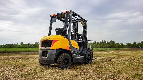 Вилочный погрузчик LiuGong CLG2030H (3 тонны)