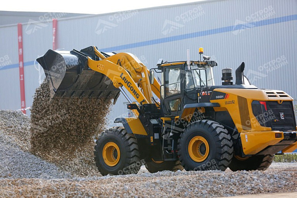 Фронтальный погрузчик LiuGong CLG886H (8 тонн)