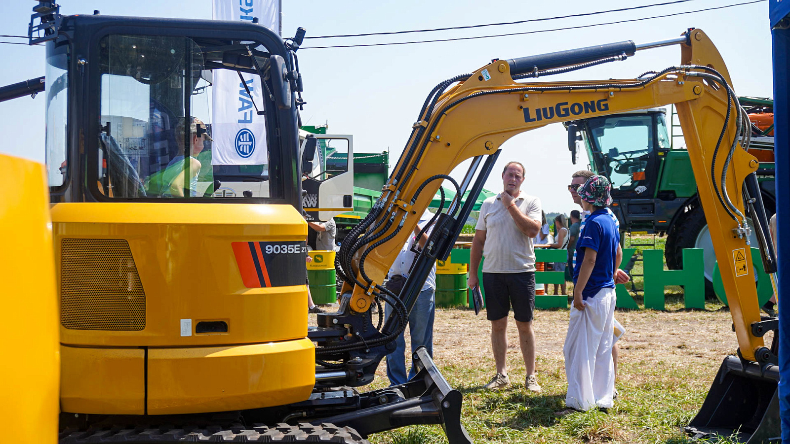 ОСТРОВ МАШИН на выставке "День Брянского поля 2024"
