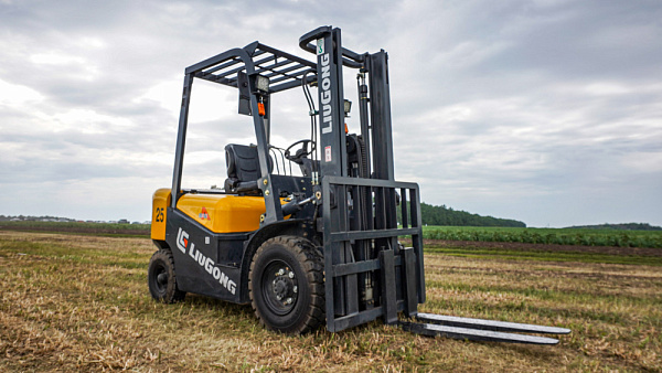 Вилочный погрузчик LiuGong CPCD25 Xinchai (2,5 тонны)