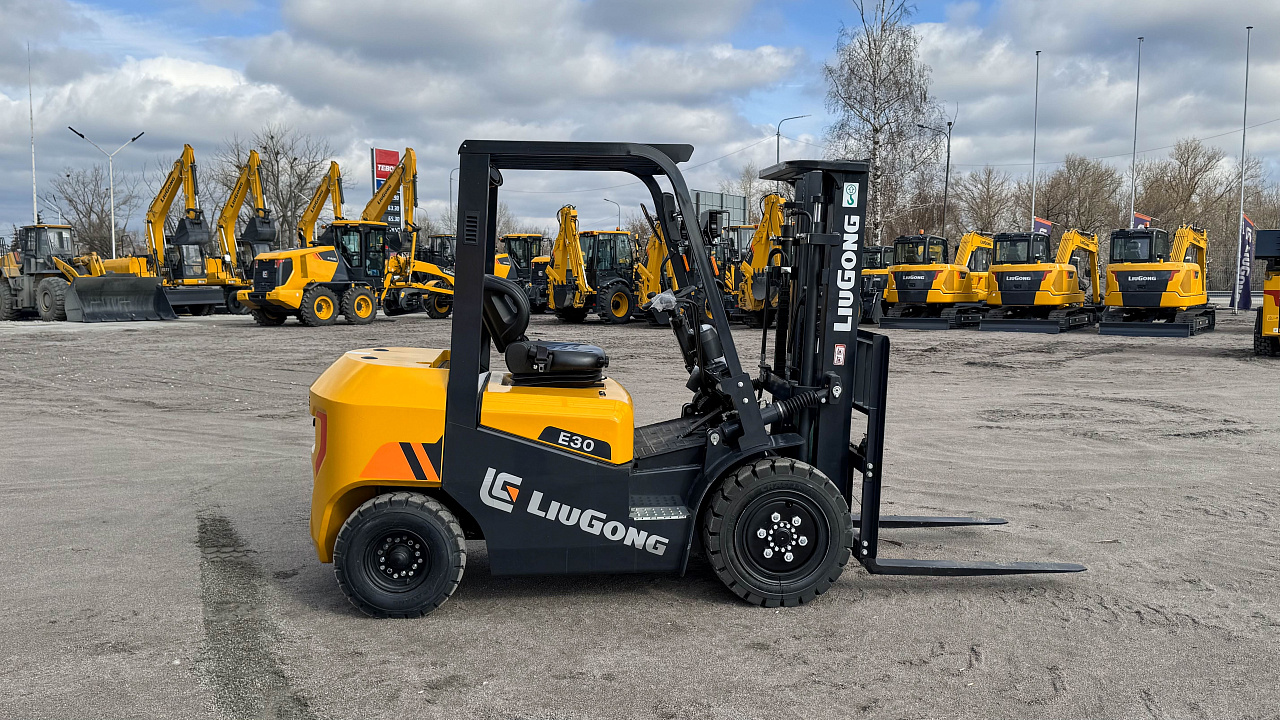 Дизельный вилочный погрузчик LiuGong CPCD30Е (3 тонны)