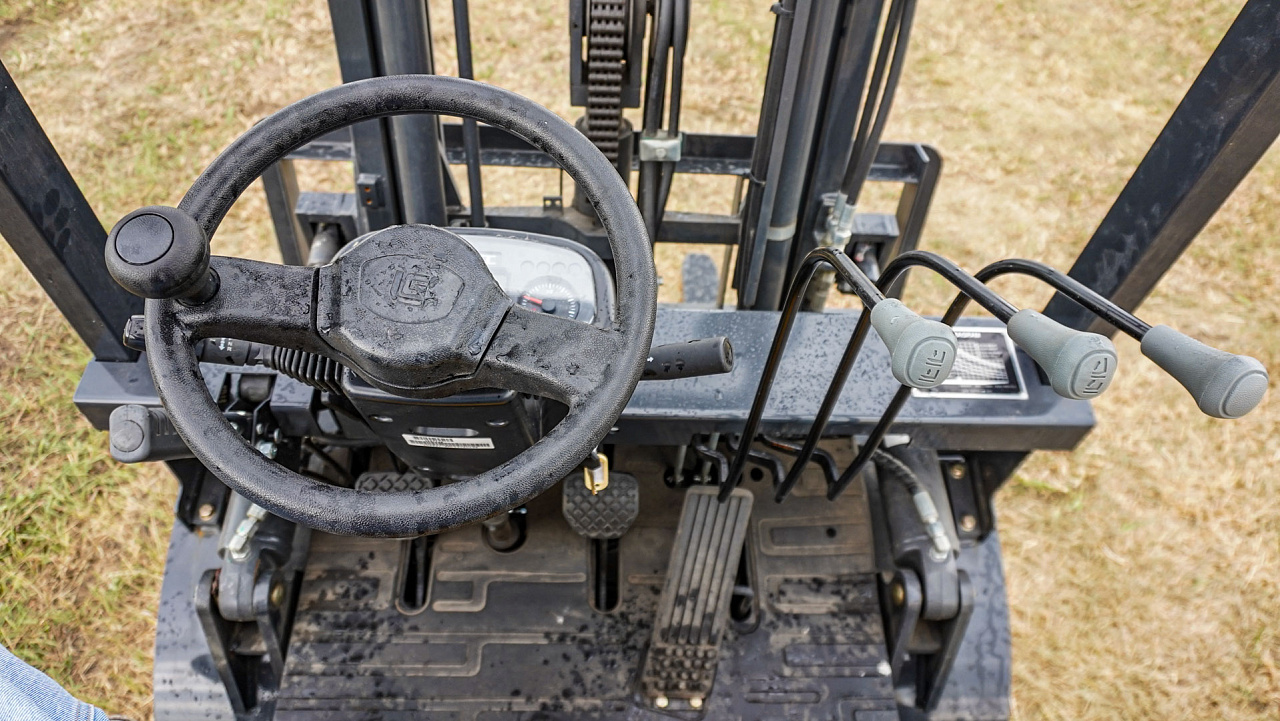 Дизельный вилочный погрузчик LiuGong CPCD25 Xinchai (2,5 тонны)