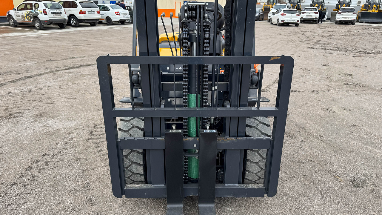 Дизельный вилочный погрузчик LiuGong CPCD35Е (3,5 тонны)