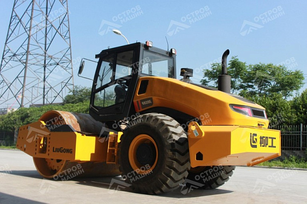 Каток грунтовый одновальцовый CLG6628E (полный привод)