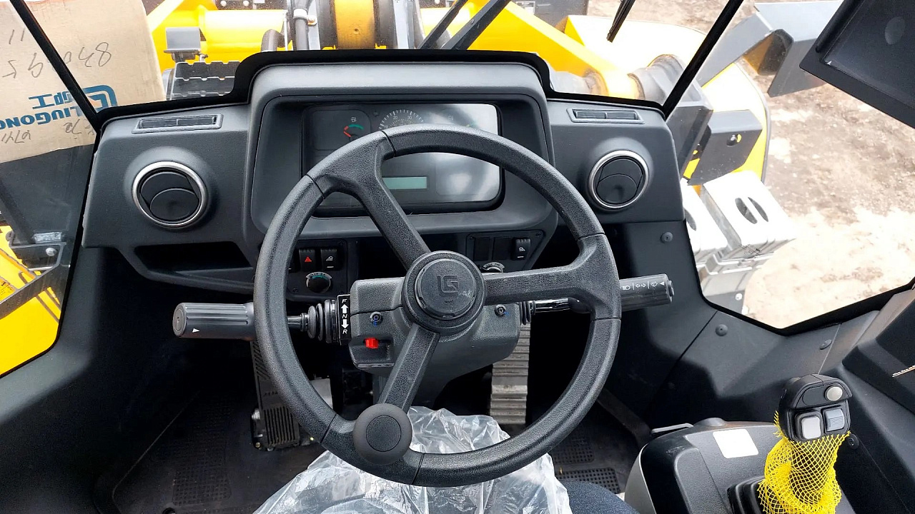 Фронтальный погрузчик LiuGong CLG877H (7 тонн)