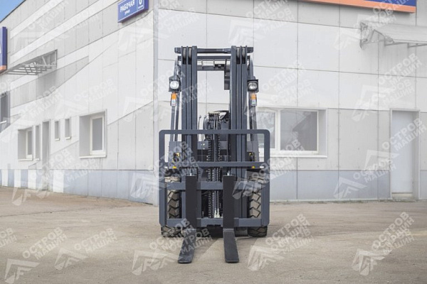 Дизельный вилочный погрузчик LiuGong CPCD30 (3 тонны)