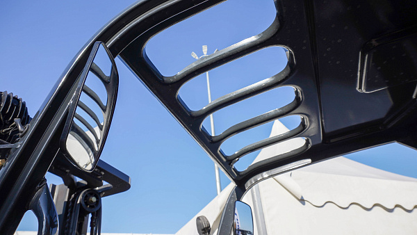 Дизельный вилочный погрузчик LiuGong CLG2025H (2,5 тонны)