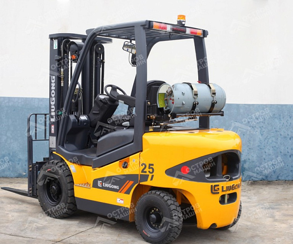 Газ-бензиновый вилочный погрузчик CPCD25 (2,5 тонны)