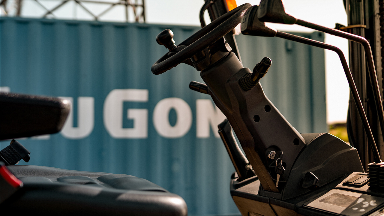 Электрический вилочный погрузчик LiuGong CLGA25-S (2,5 тонны)