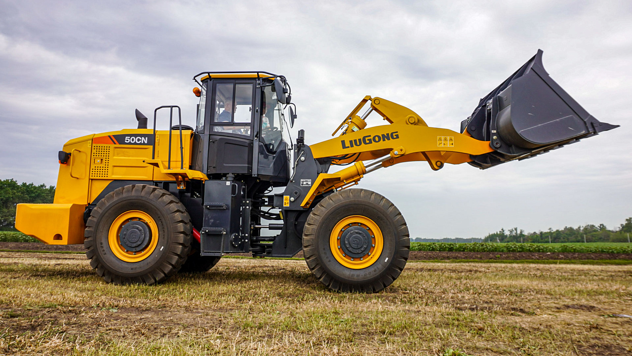 Фронтальный погрузчик LiuGong ZL50CN (5 тонн, габарит)