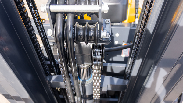 Дизельный вилочный погрузчик LiuGong CPCD20Е (2 тонны)