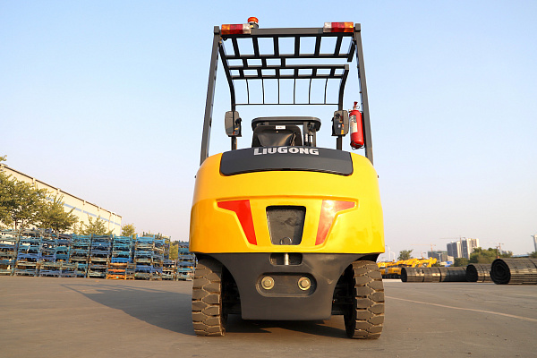 Электрический вилочный погрузчик LiuGong CLGA25-S (2,5 тонны)